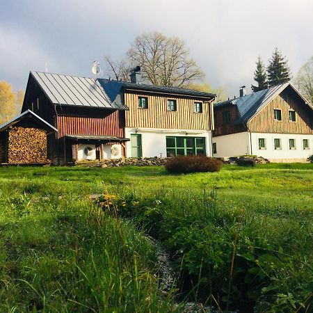 Chata Rozhlas Železná Ruda エクステリア 写真