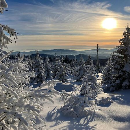 Chata Rozhlas Železná Ruda エクステリア 写真